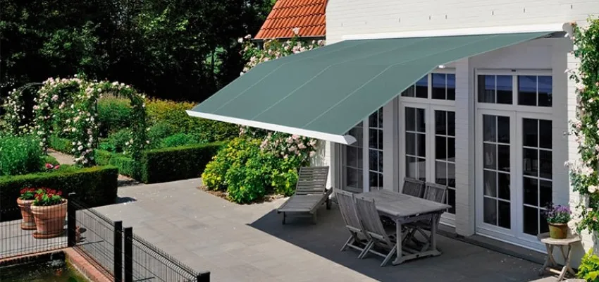 Green garden awning