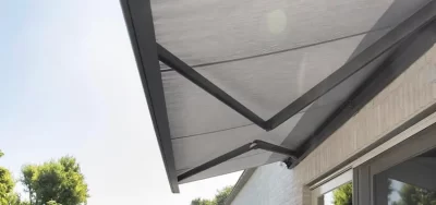 retractable awning