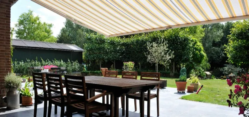 Stripped Awning 1